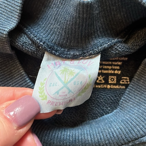 HRT and LUV boho cow skull sweatshirt, size small - Picture 5 of 7